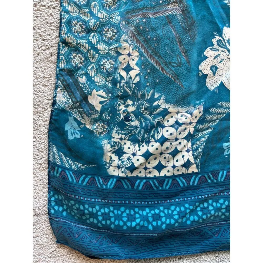NWOT luxury 100% silk scarf beautiful blues A3